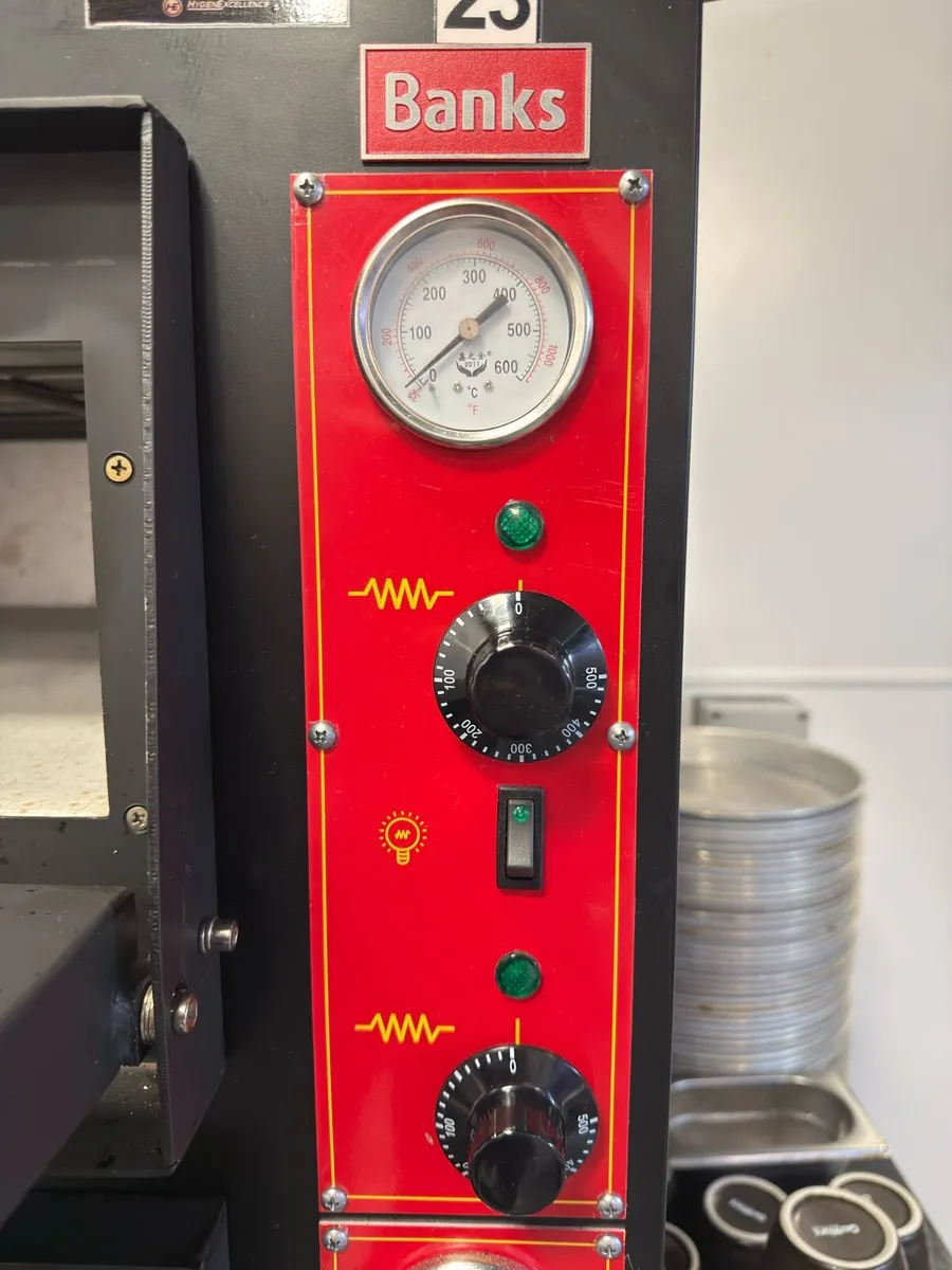 Brand new Pizza oven still in warranty - Image 3