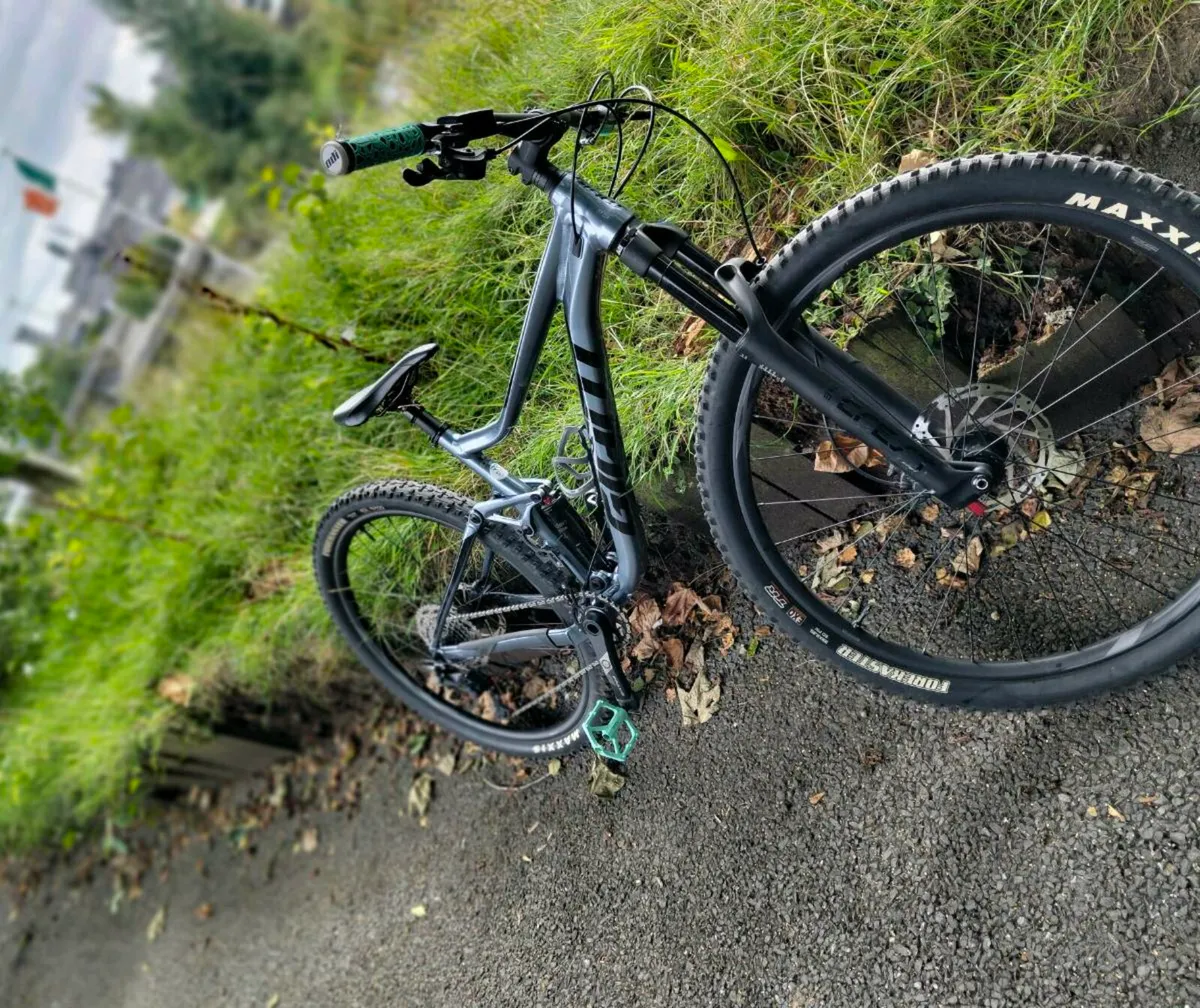 Giant Stance 29  2  2021  Excellent CONDITION - Image 3