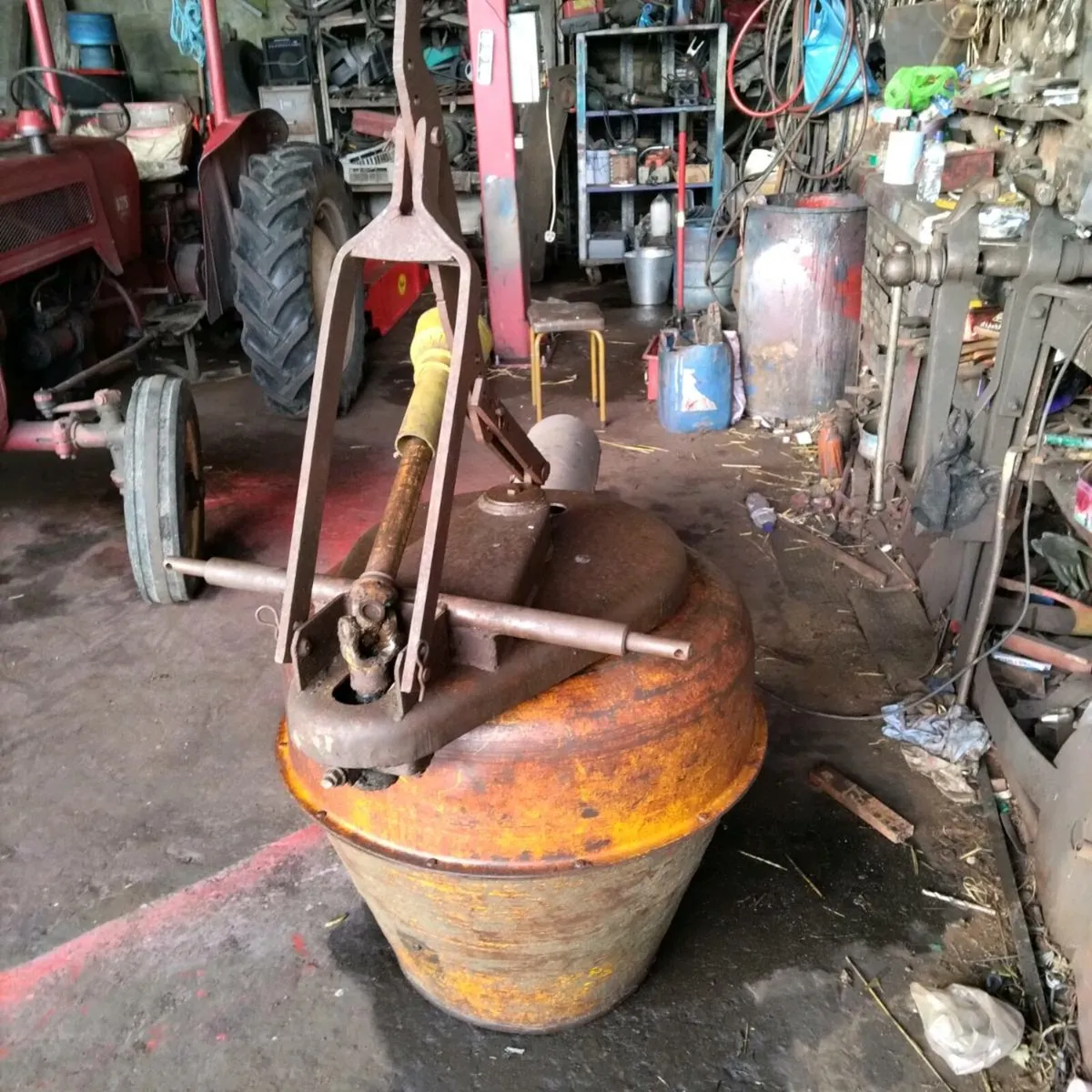 Cement mixer - Image 2