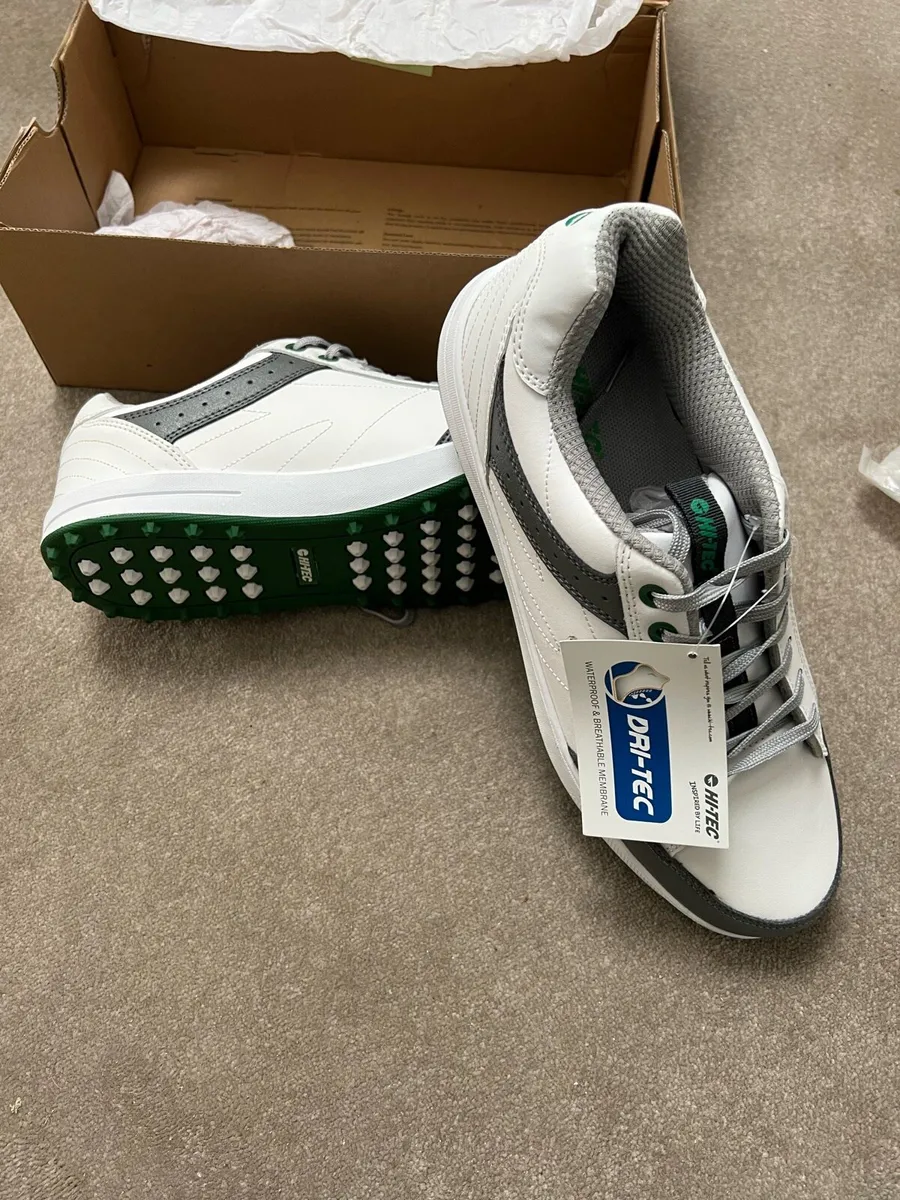 Golf shoes - Image 1