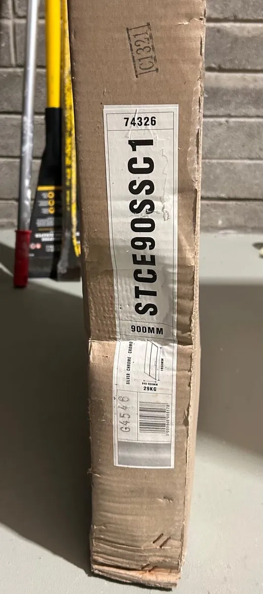 1200 x 900mm Shower Tray & Sliding Door - Image 4