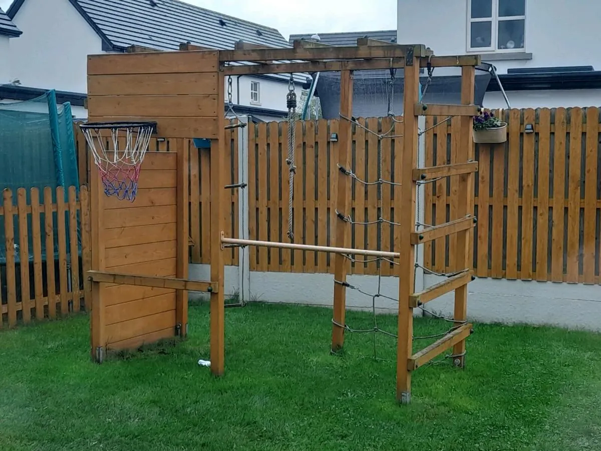 Kids Climbing Frame - Image 1