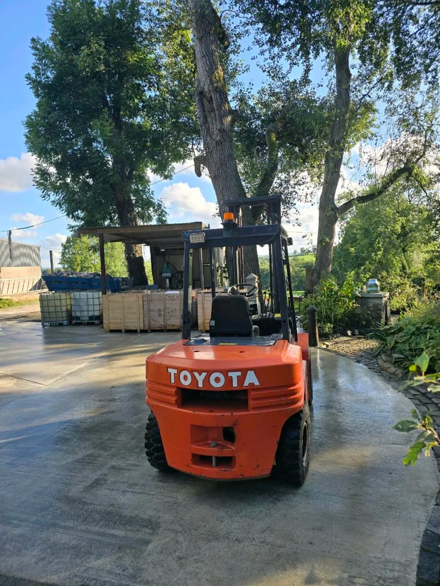 3.5 Tonne Forklift - Image 3