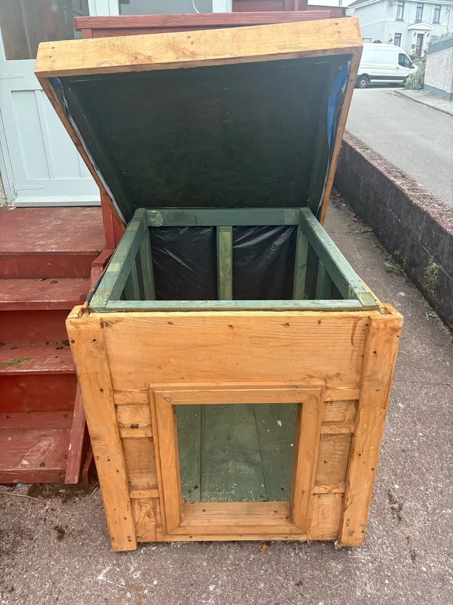 Dog House - Image 2