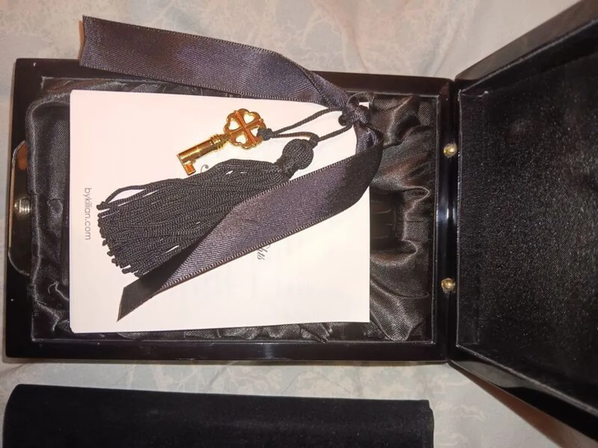 BY KILIAN Rose Oud Full Presentation - Image 3