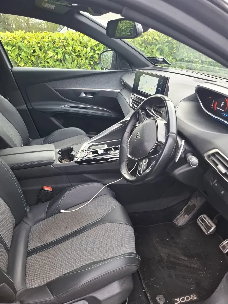 Peugeot 3008 - Image 2