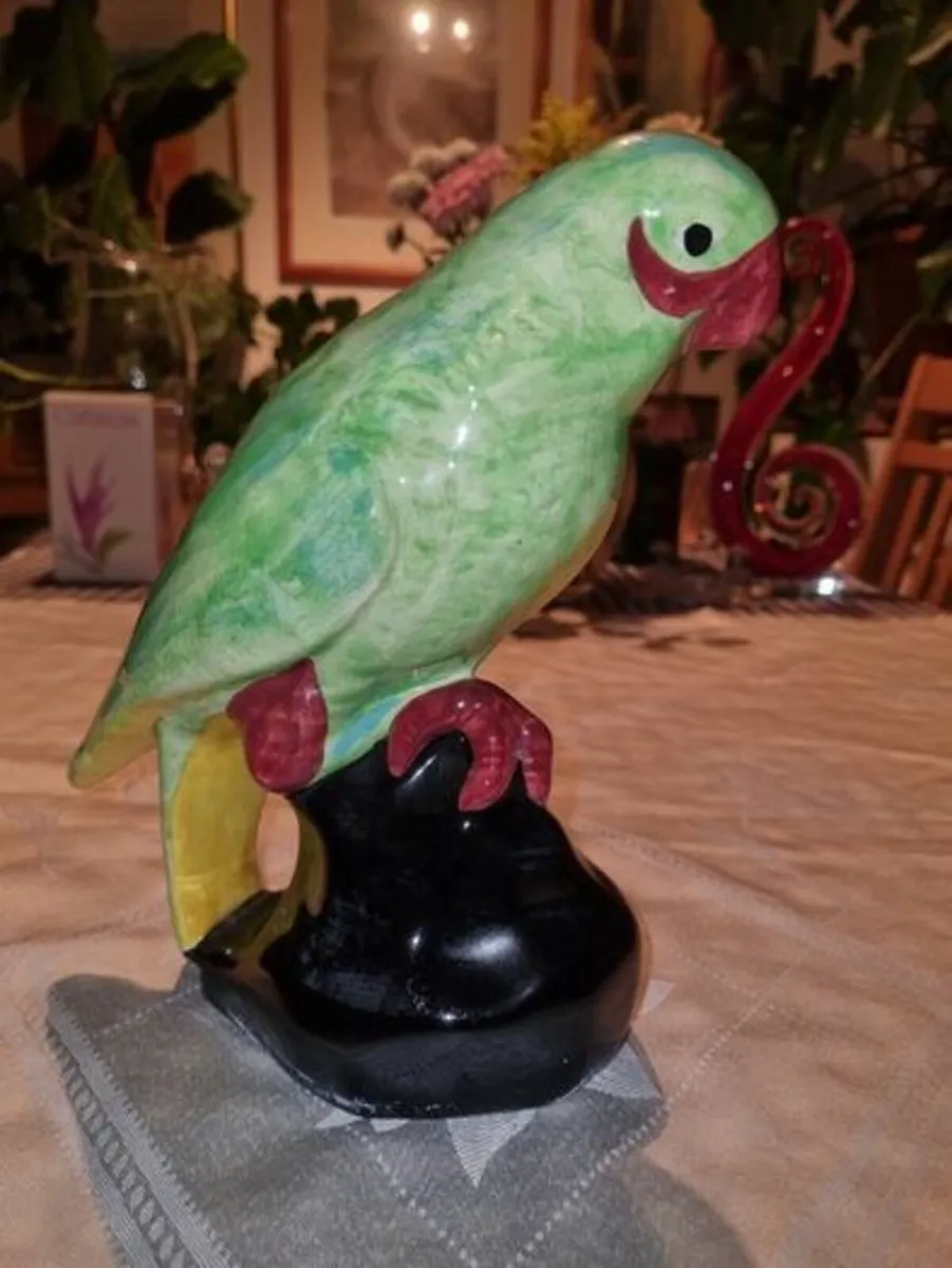 Vintage parrot - Westminster Hanley, Staffs - Image 2