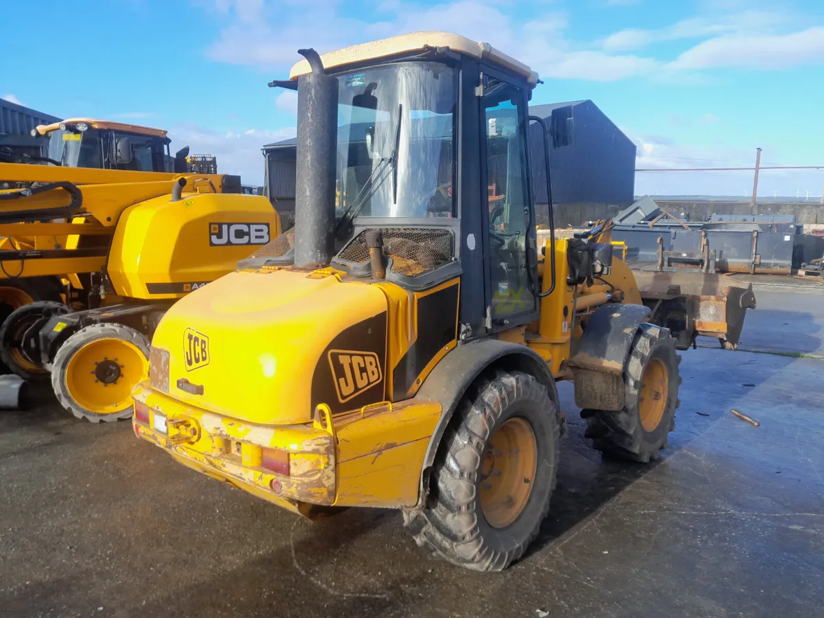 JCB 407 2005 (18056) - Image 1