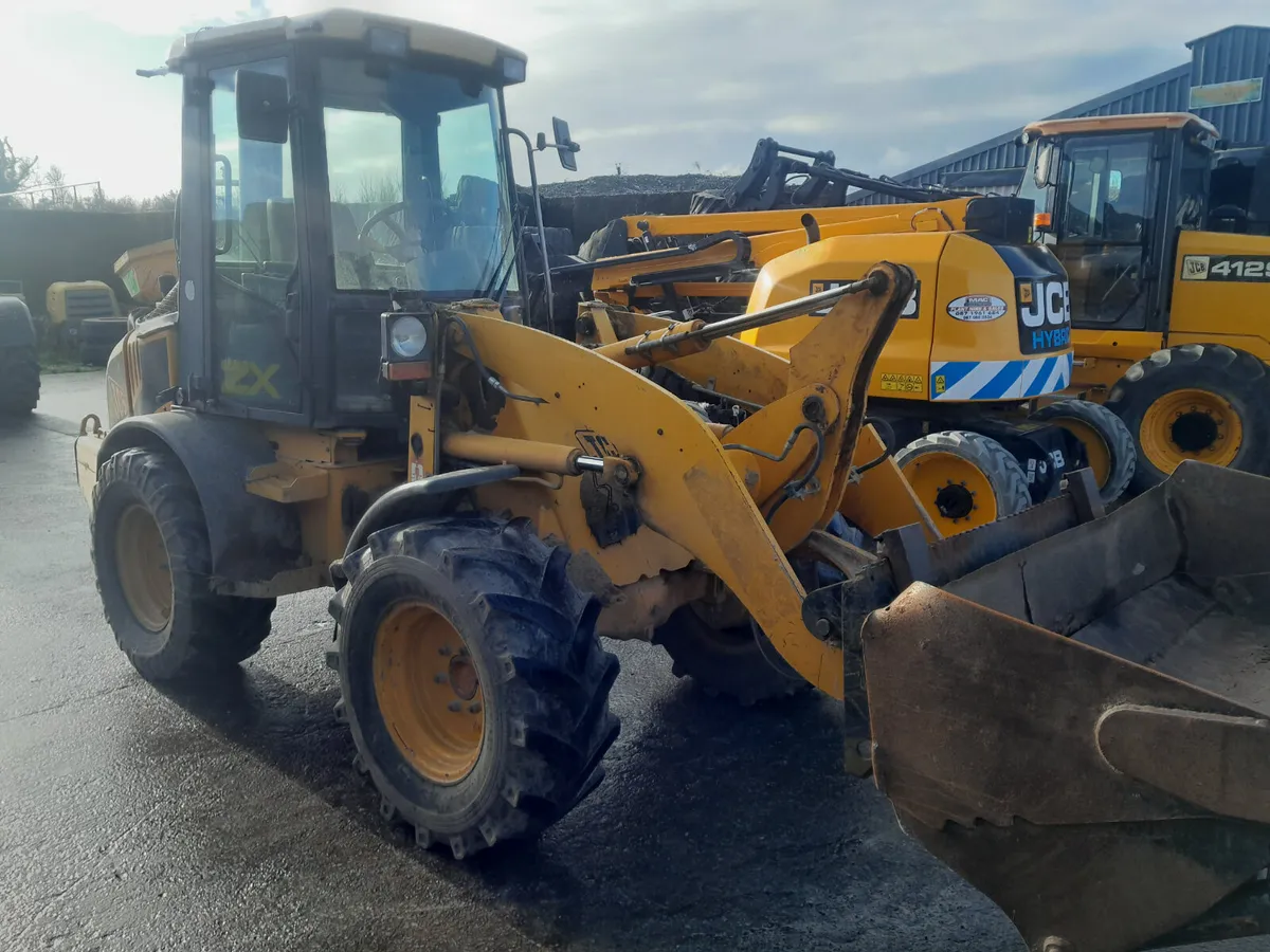 JCB 407 2005 (18056) - Image 4