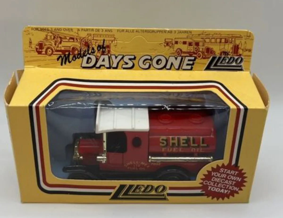 Model vehicles - Image 1