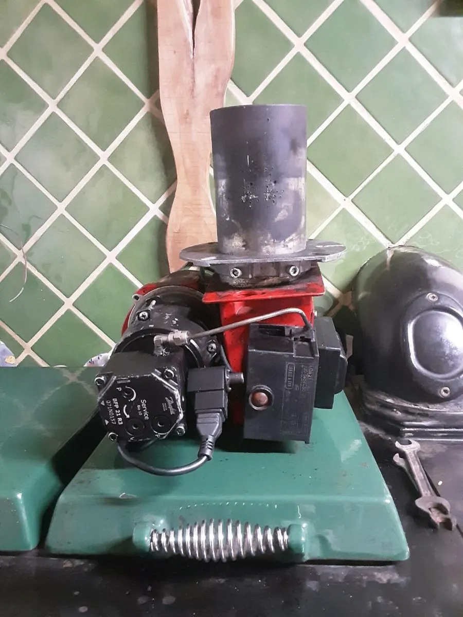 60,000 BTU burner for Stanley range - Image 1