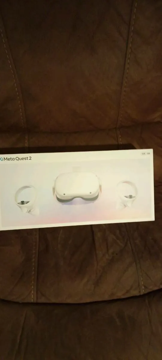 Oculus Quest 2 - Image 1