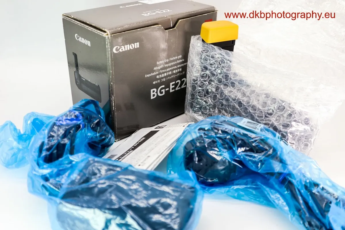 CANON BG-E22 BATTERY GRIP - Image 1
