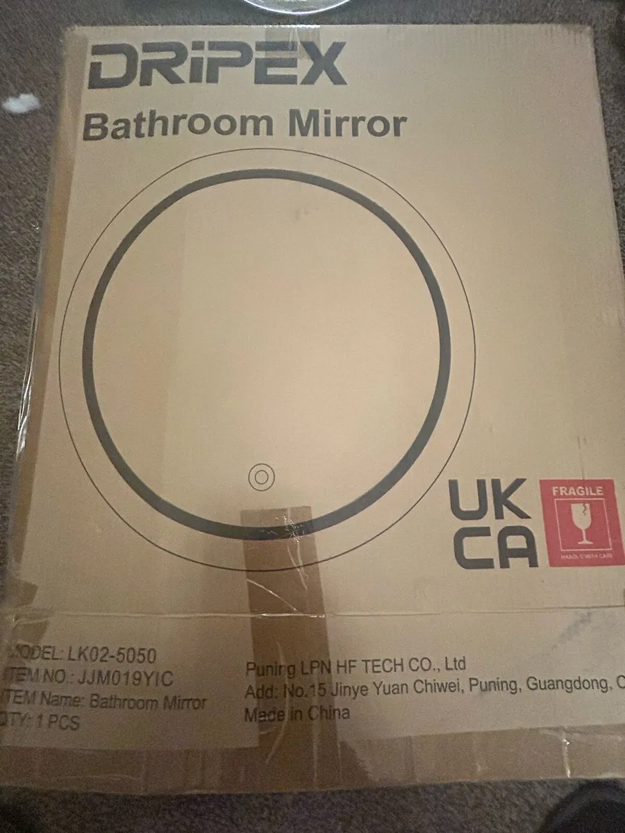 LED Bathroom Mirror/Gold &Black lamps - Image 2