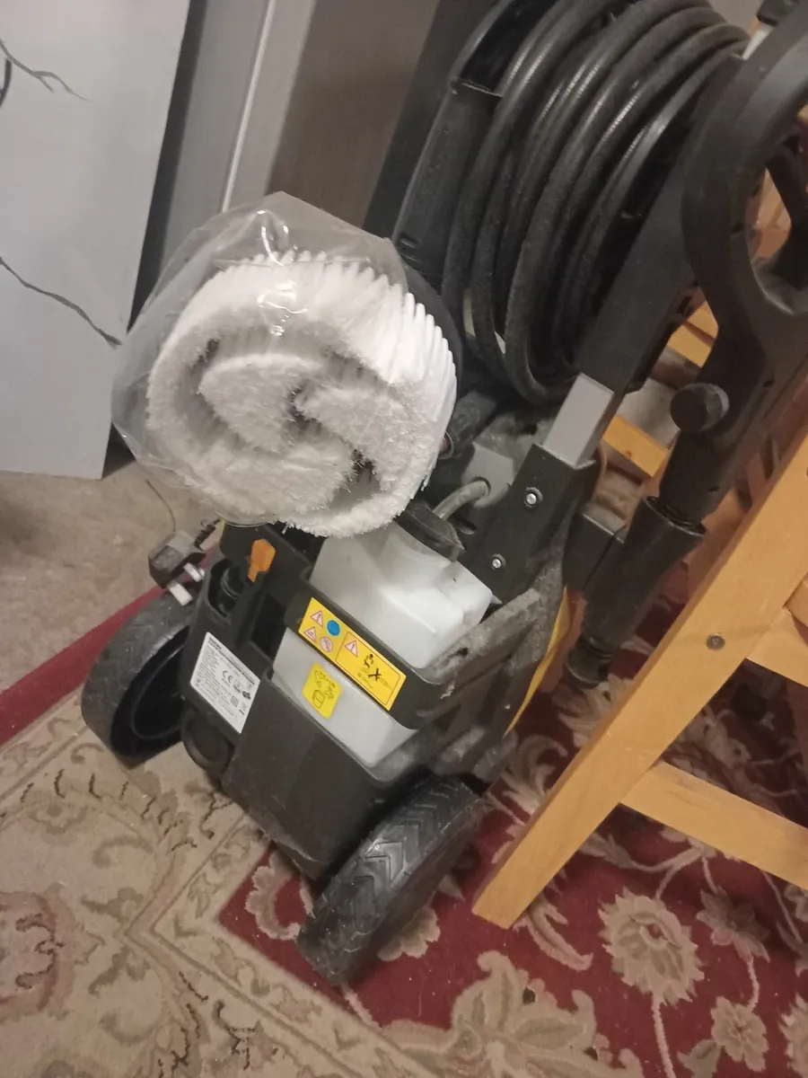 Power washer - Image 1