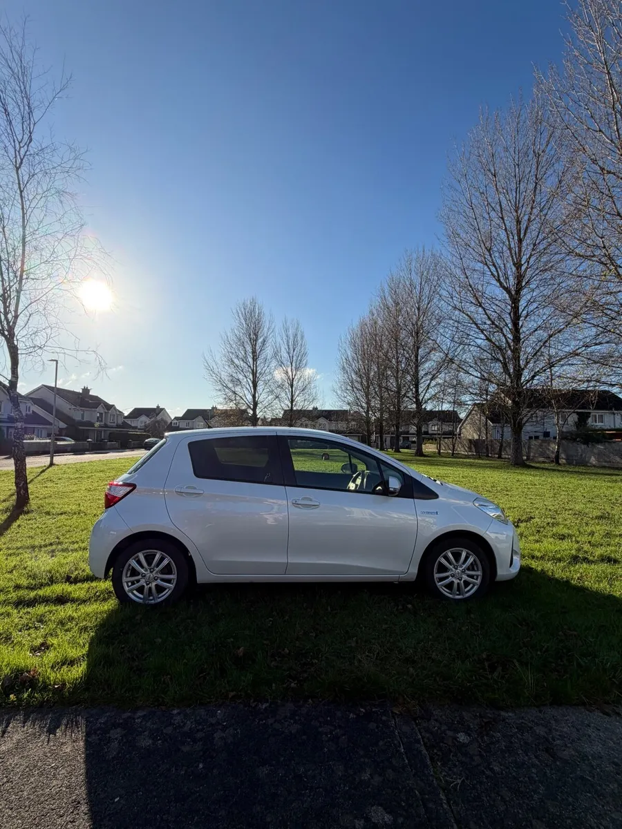 Toyota Vitz 2017 - Image 3