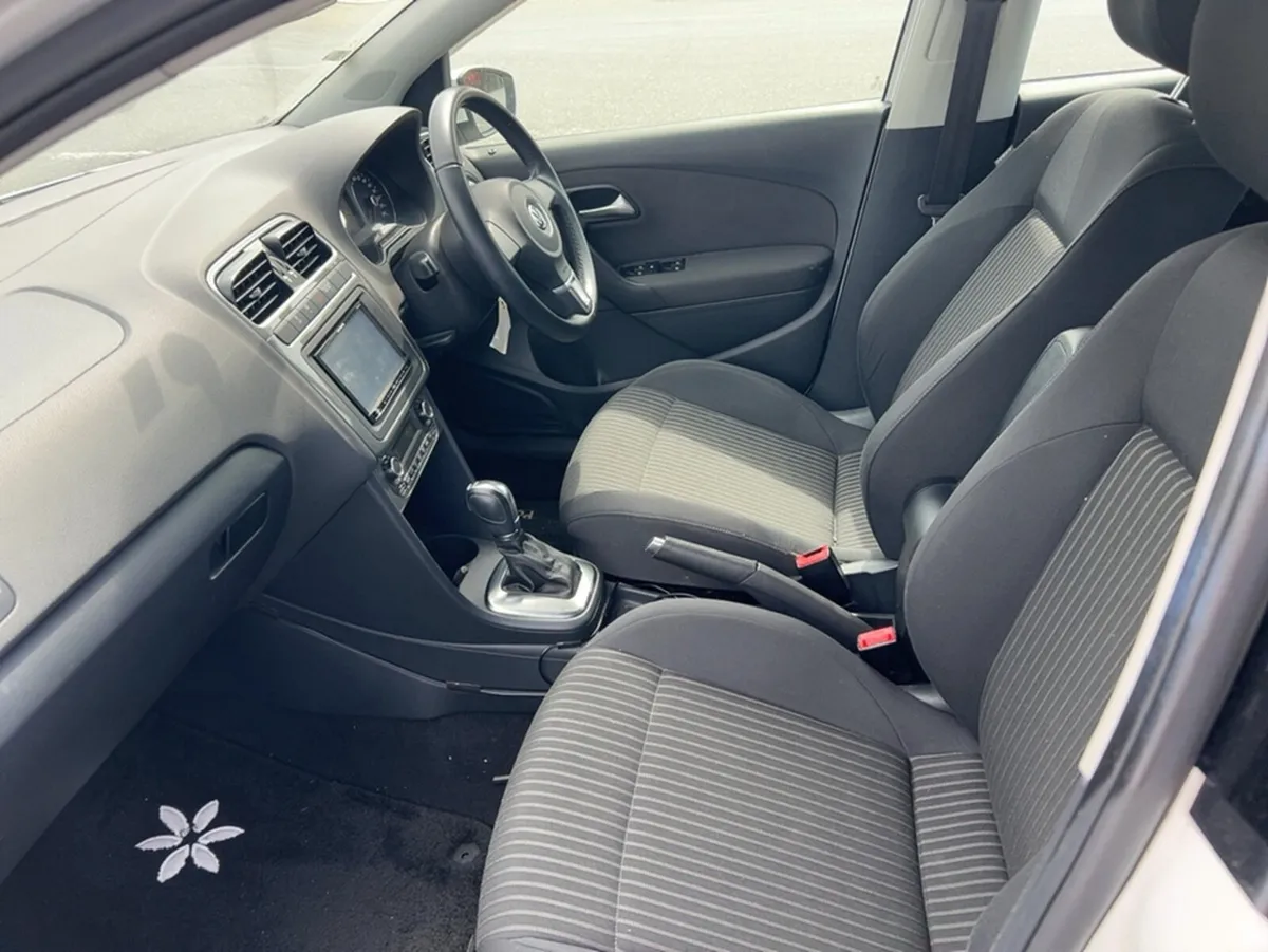 Volkswagen Polo HIGHLINE 1.2 PETROL AUTOMATIC 5DR - Image 3