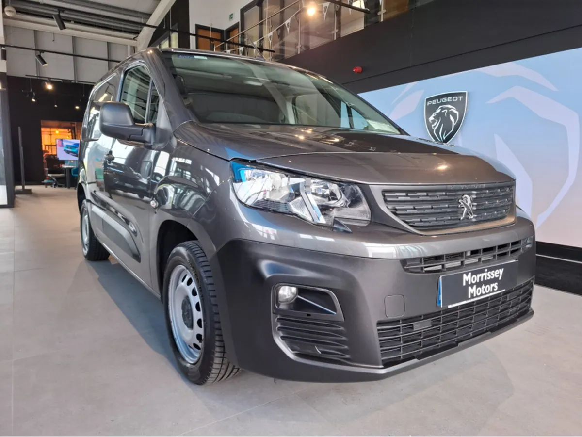 Peugeot Expert PROFESSIONAL LONG 2.0 B - Image 1