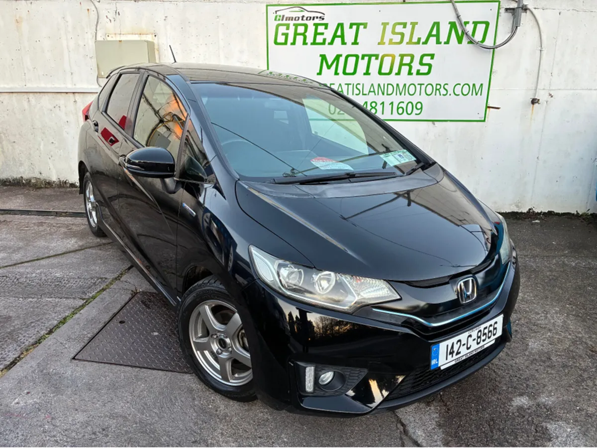 Honda Fit DAA-GP5 - Image 1