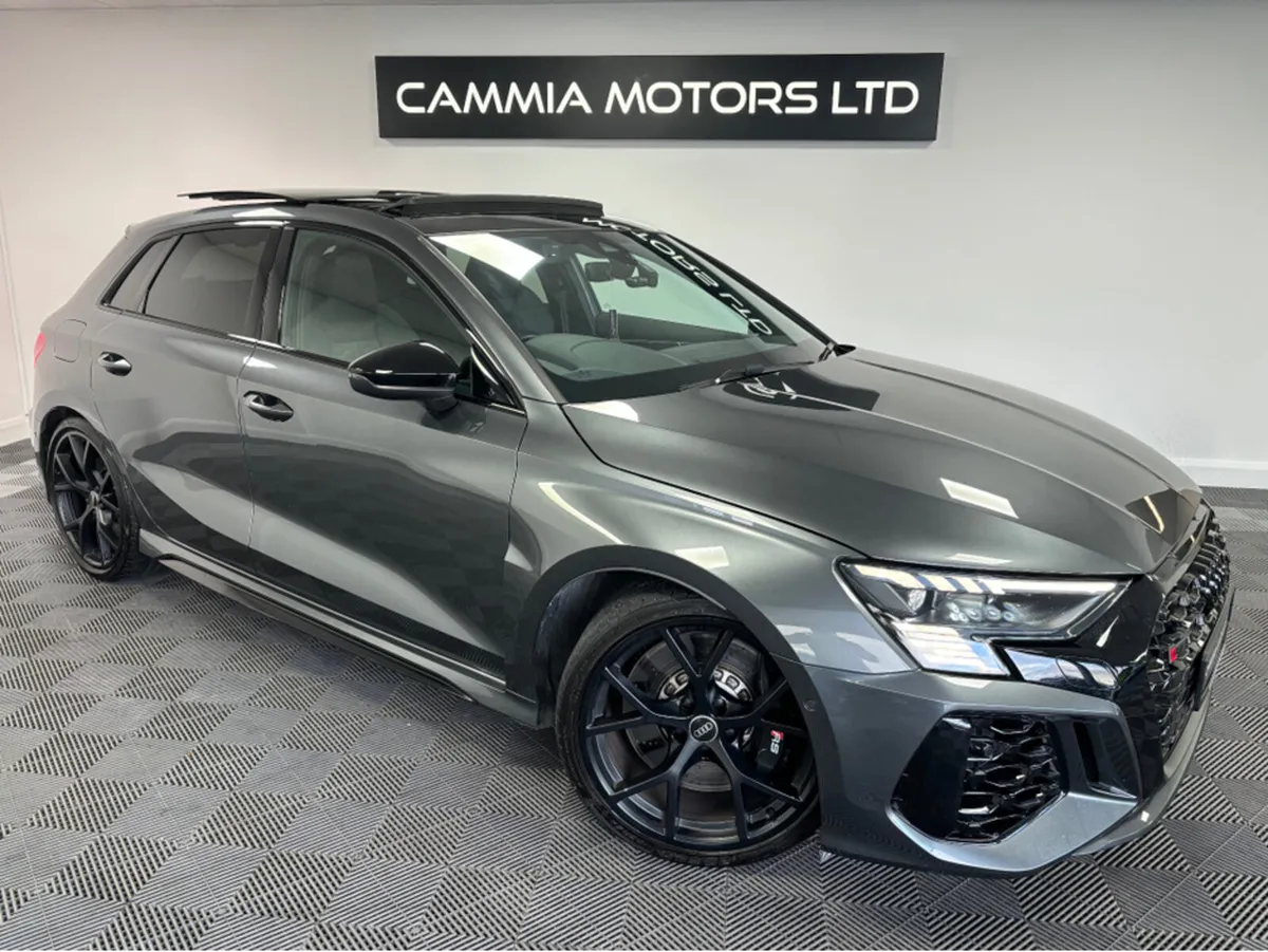 Audi RS3 AUDI RS3 8Y 400BHP*PANORAMIC SUNROOF*HEAT - Image 1
