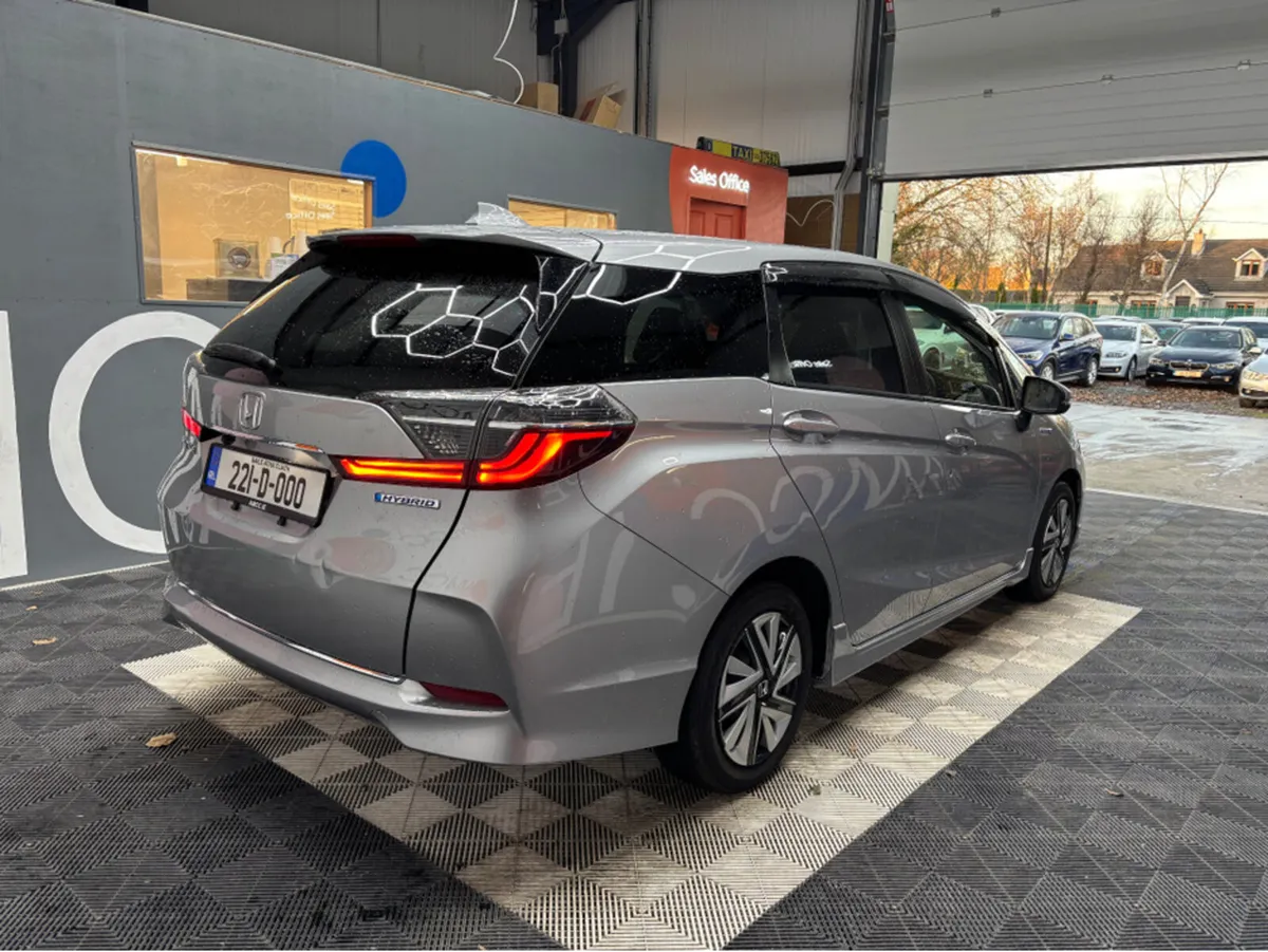 Honda Shuttle Petrol Hyrbid - Cruise Control - 55k - Image 2