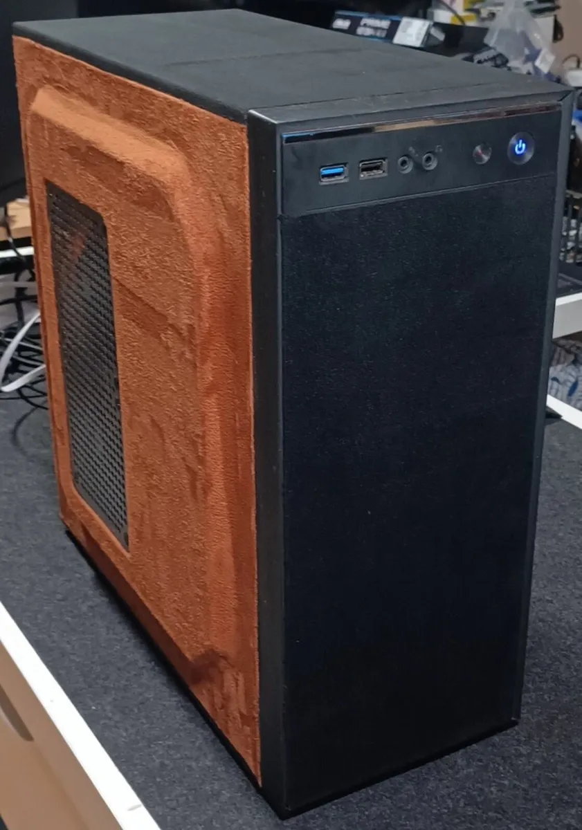 Brown&Black i7 GTX Gaming PC - Image 1