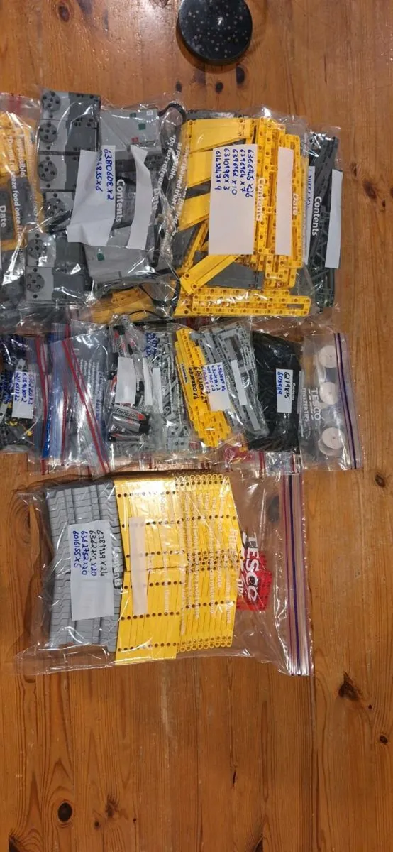 Lego Technic Crawler Crane €550 ONO - Image 4