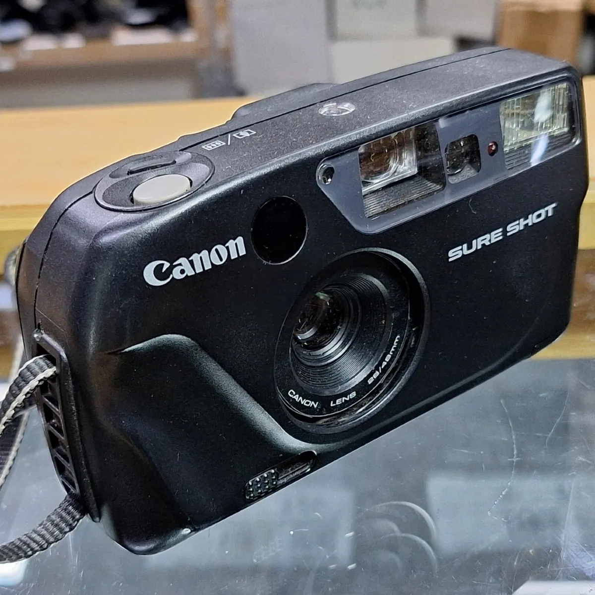 Canon Sure Shot 35mm Film Camera – Tested & Workin - Image 3