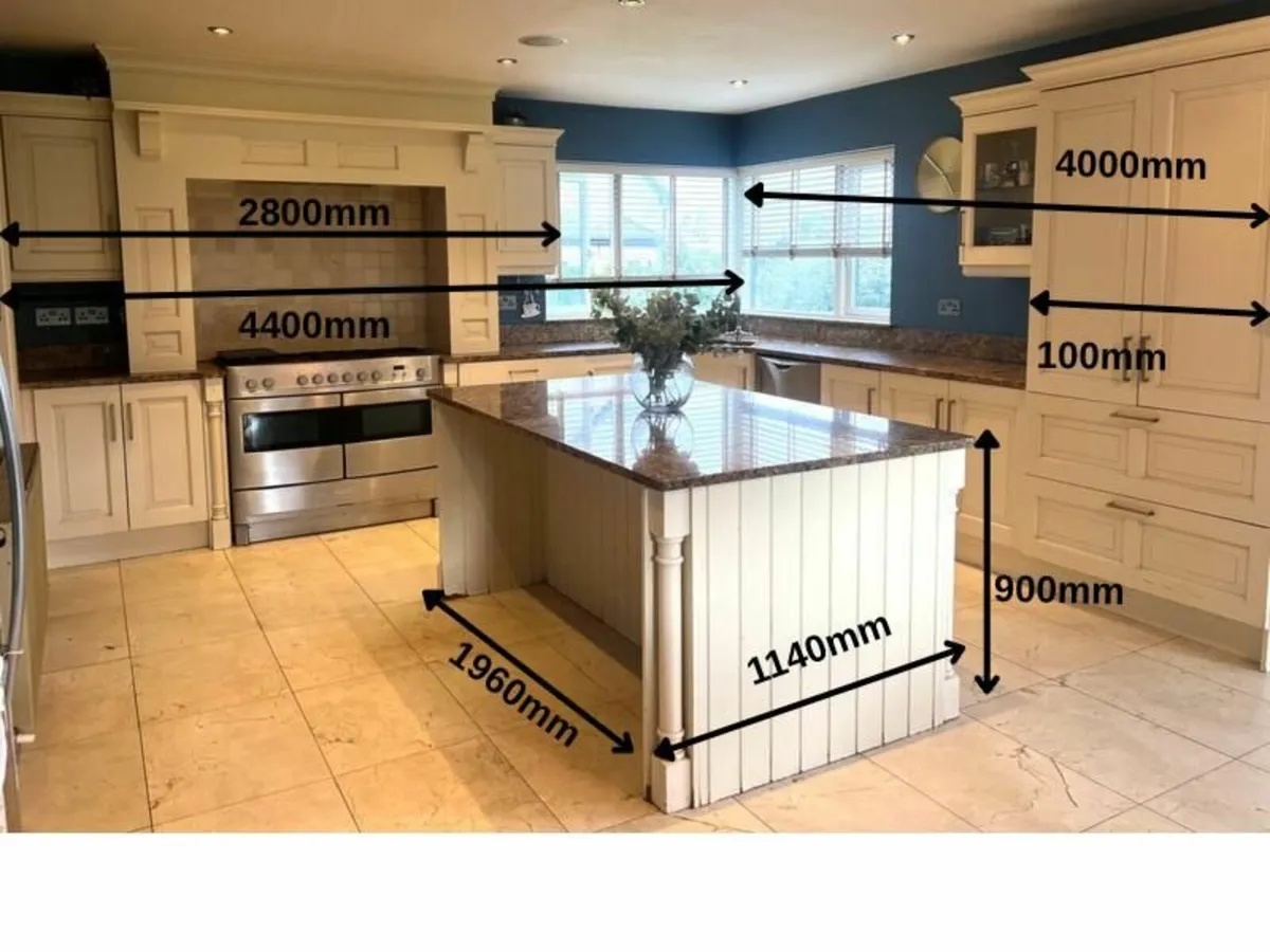 Shaker Kitchen - Image 1