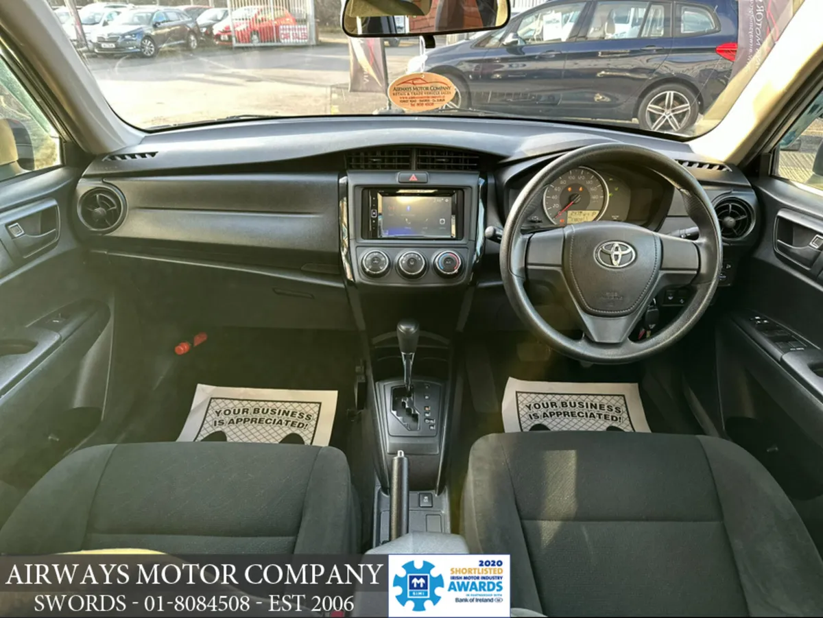 Toyota Corolla AXIO 1.5 AUTO - Image 4
