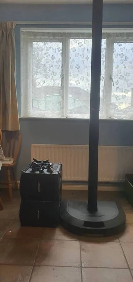 Bose L1 Model 1 - Image 1