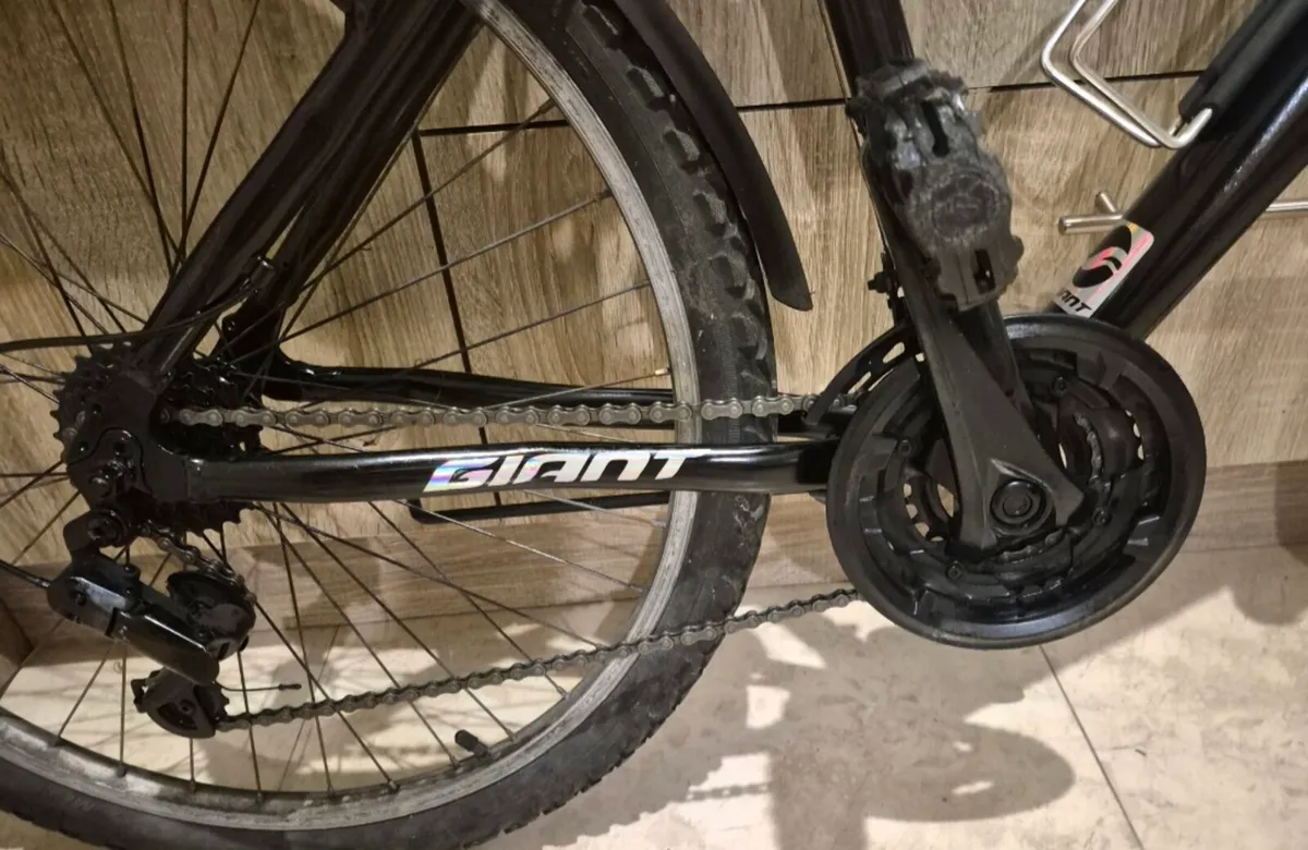 ADULTS GIANT BIKE 20"FRAME FANTASTIC CONDITION GEA - Image 2