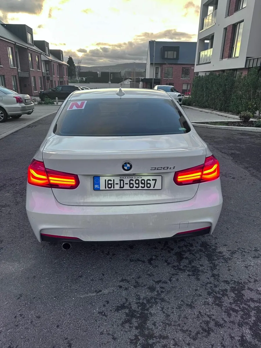 BMW 3-Series 2016 - Image 4