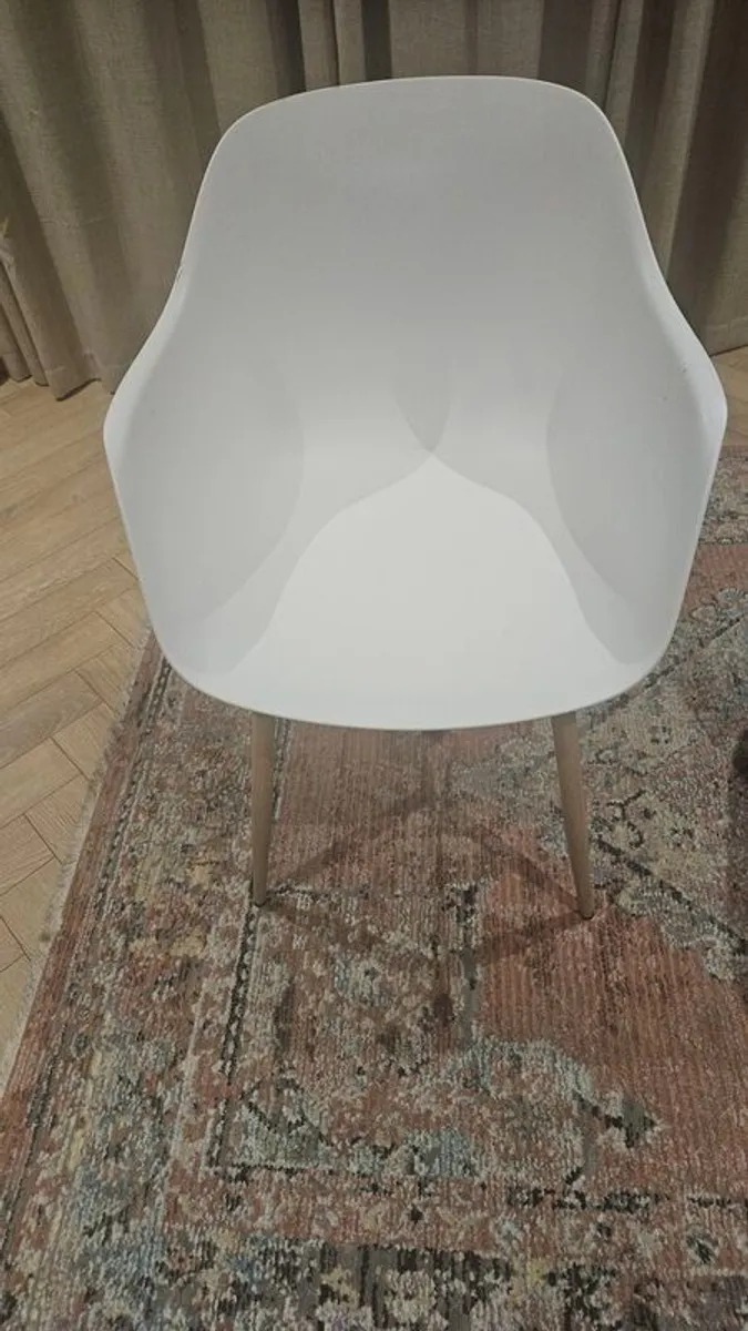 Dining chairs x 2 - Image 1