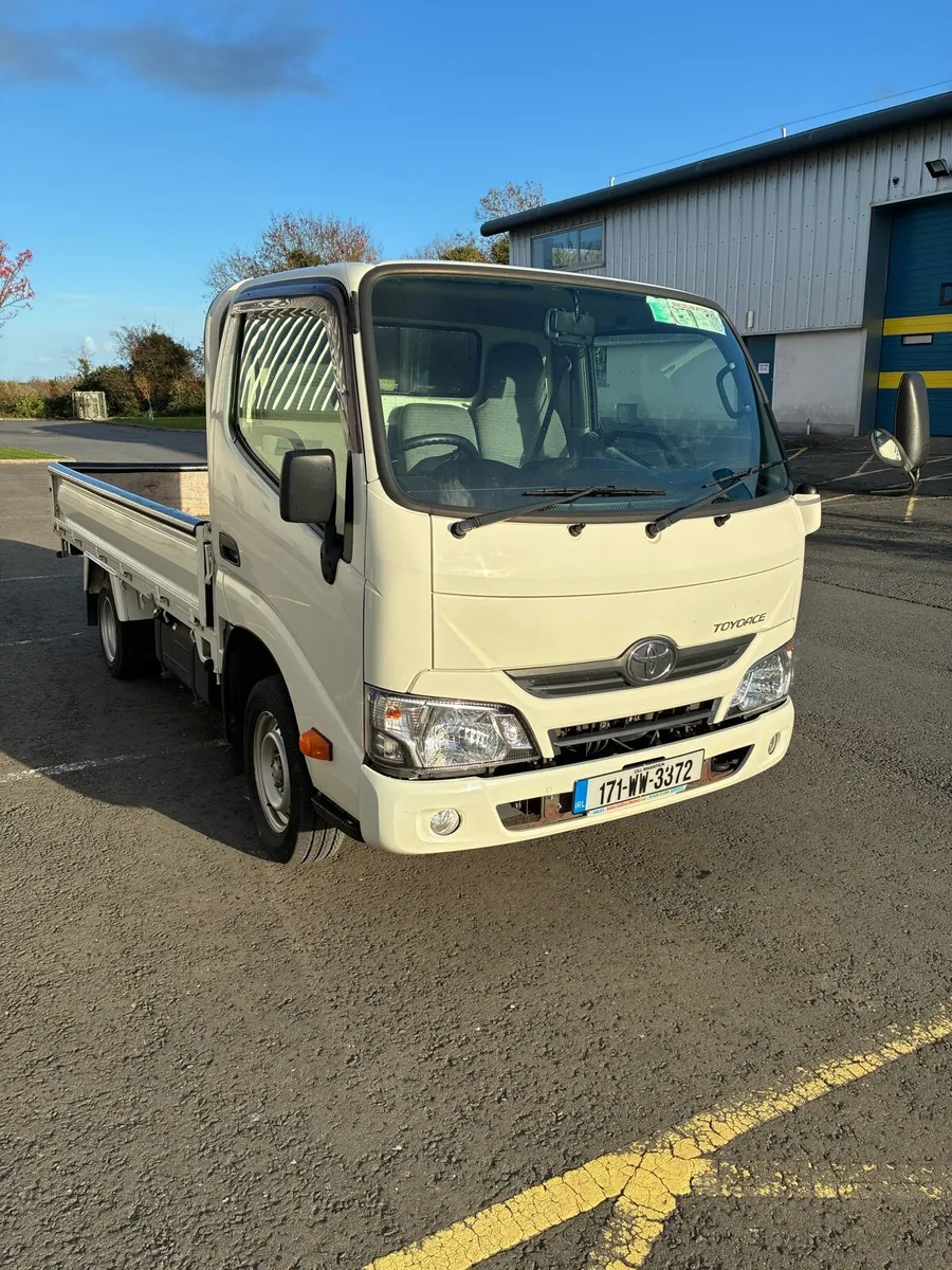 Toyota Dyna - Image 2