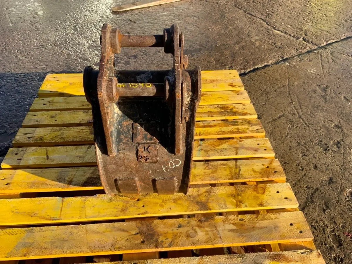 12"  'WHITES' BUCKET...........35mm PINS........1 - Image 4