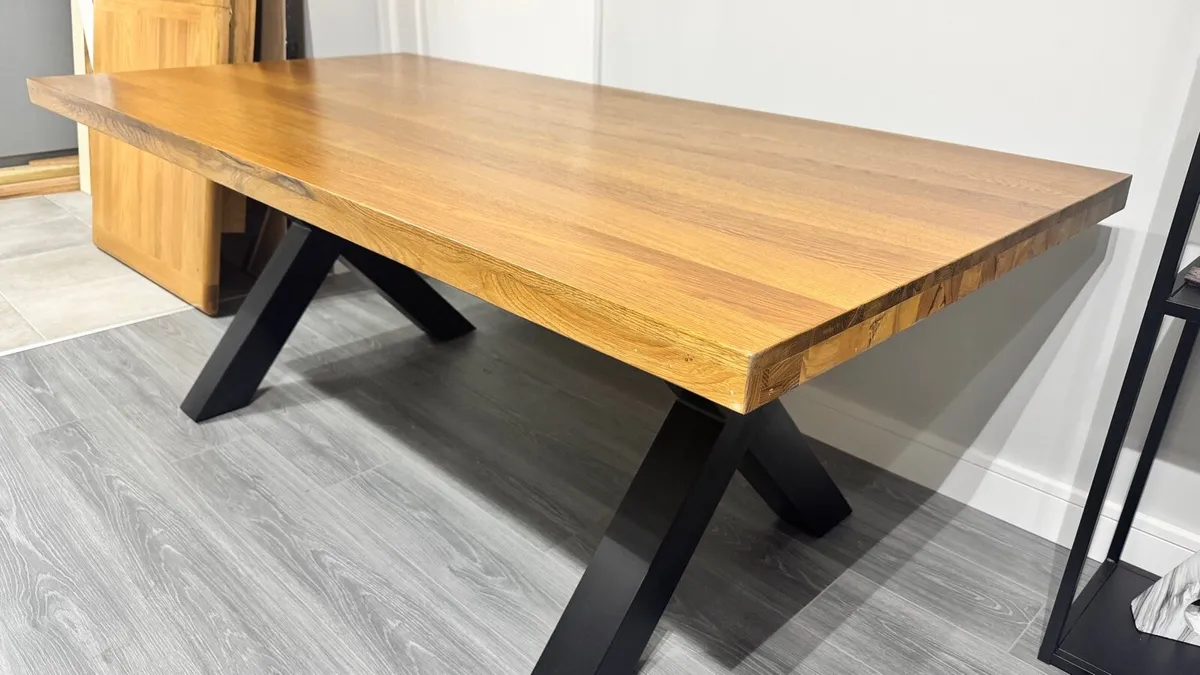 Hardwood Oak Dining Table 200cm New Ex Display - Image 1