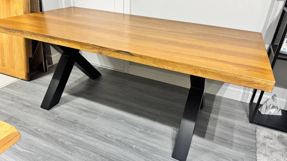 Hardwood Oak Dining Table 200cm New Ex Display - Image 4
