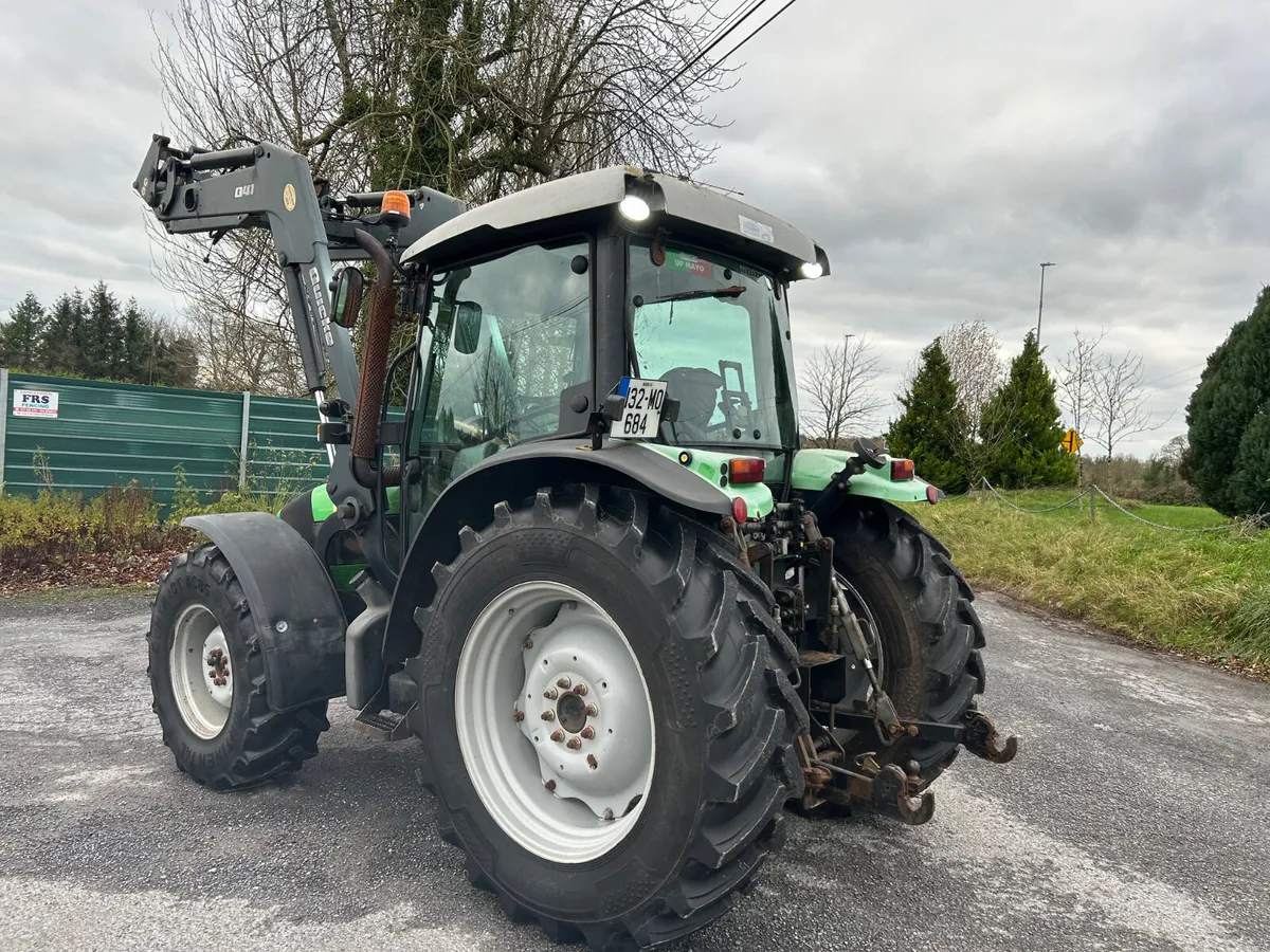 132 Deutz Fahr Agrofarm 420 with Loader - Image 4