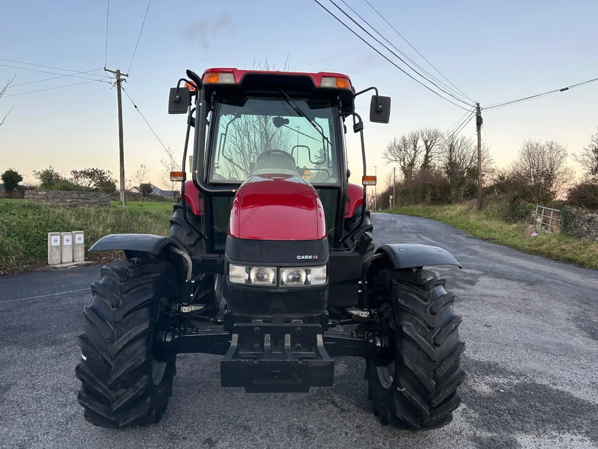 2011 Case JXU85 - Image 2