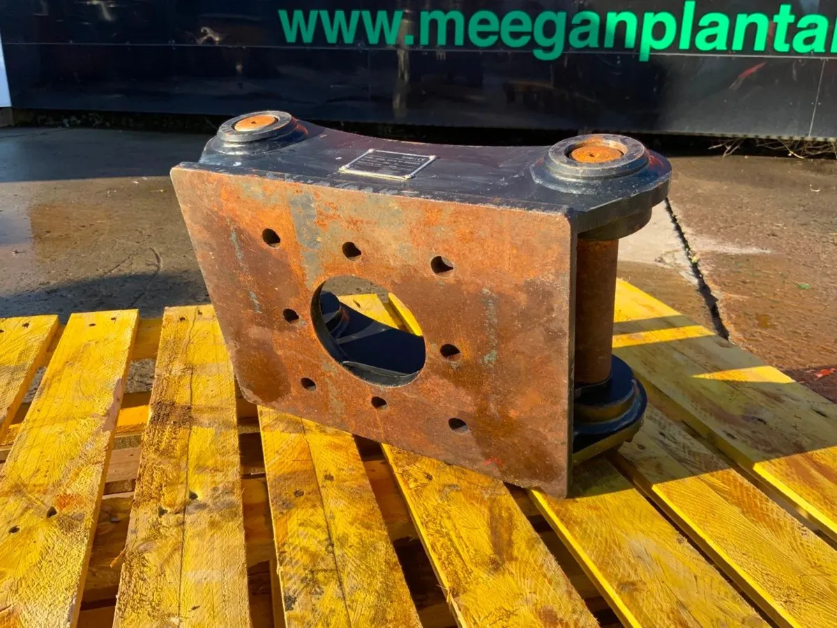 HAMMER / BREAKER CRADLE...45mm PINS...... - Image 4