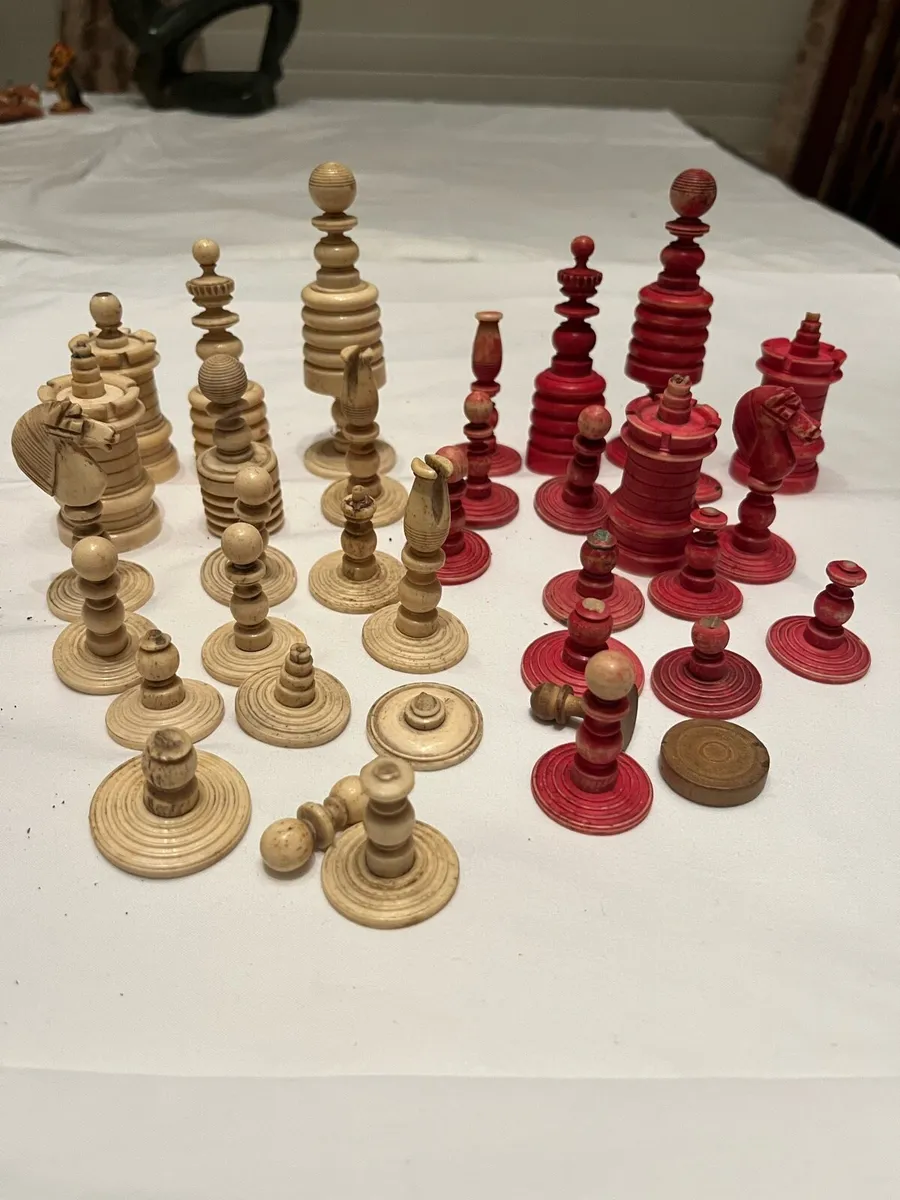 Antique Barleycorn Bone Chess Set - Image 1