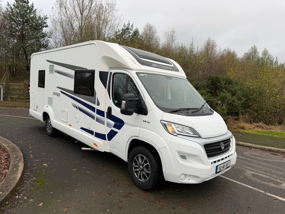 2019 192 Swift 4 Berth Camper-Van Fixed Bed - Image 1