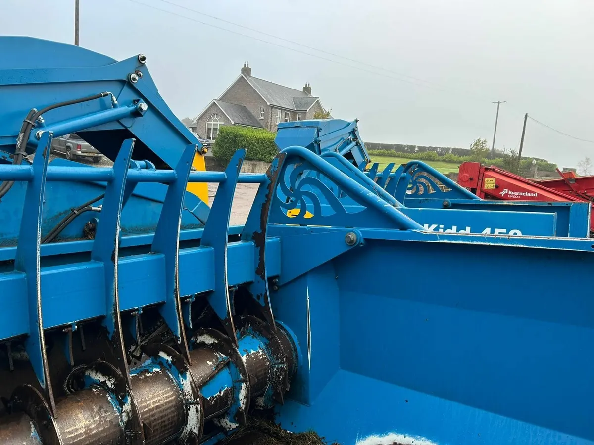 Kidd 450 bale shredder - Image 2