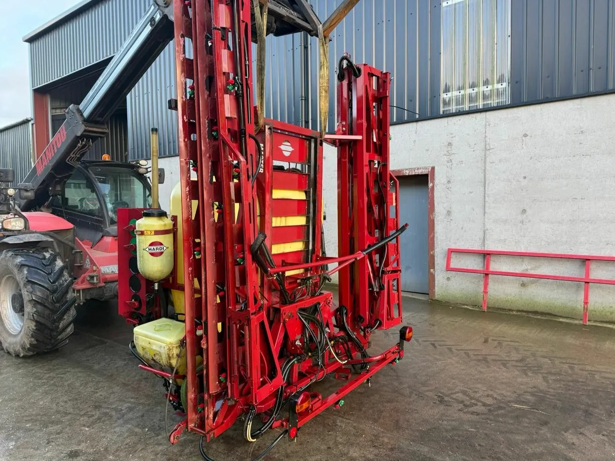 Hardi 18m master sprayer - Image 4