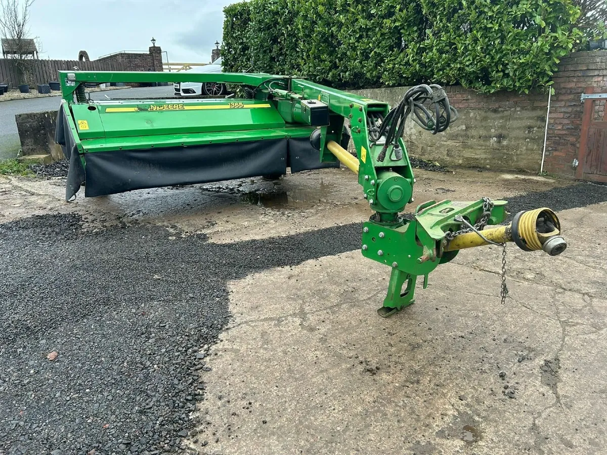John Deere 1365 mower conditioner - Image 1