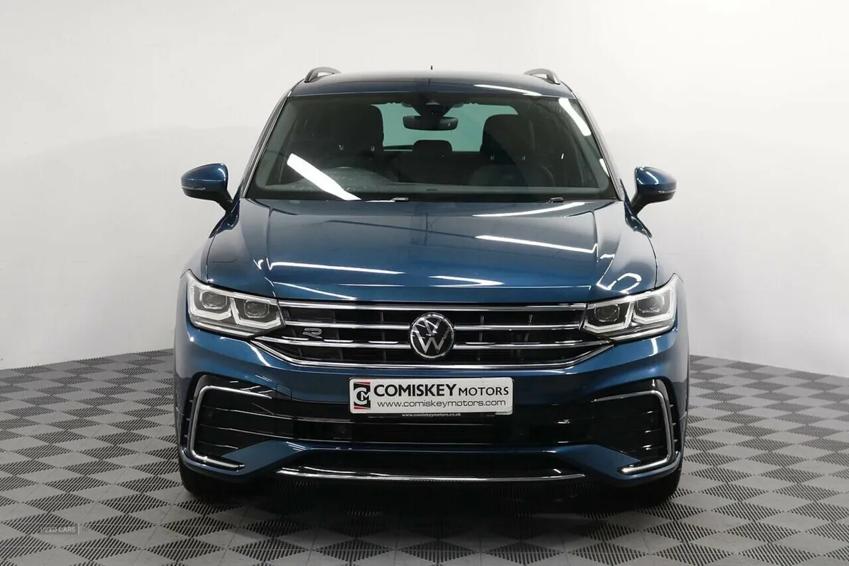 Volkswagen Tiguan TSI R-Line - Image 2