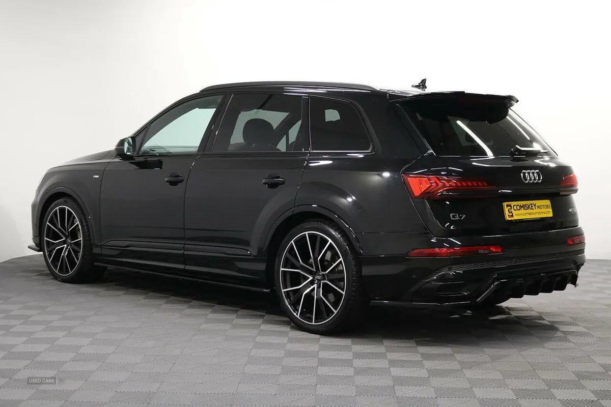 Audi Q7 TDI V6 Black Edition - Image 4