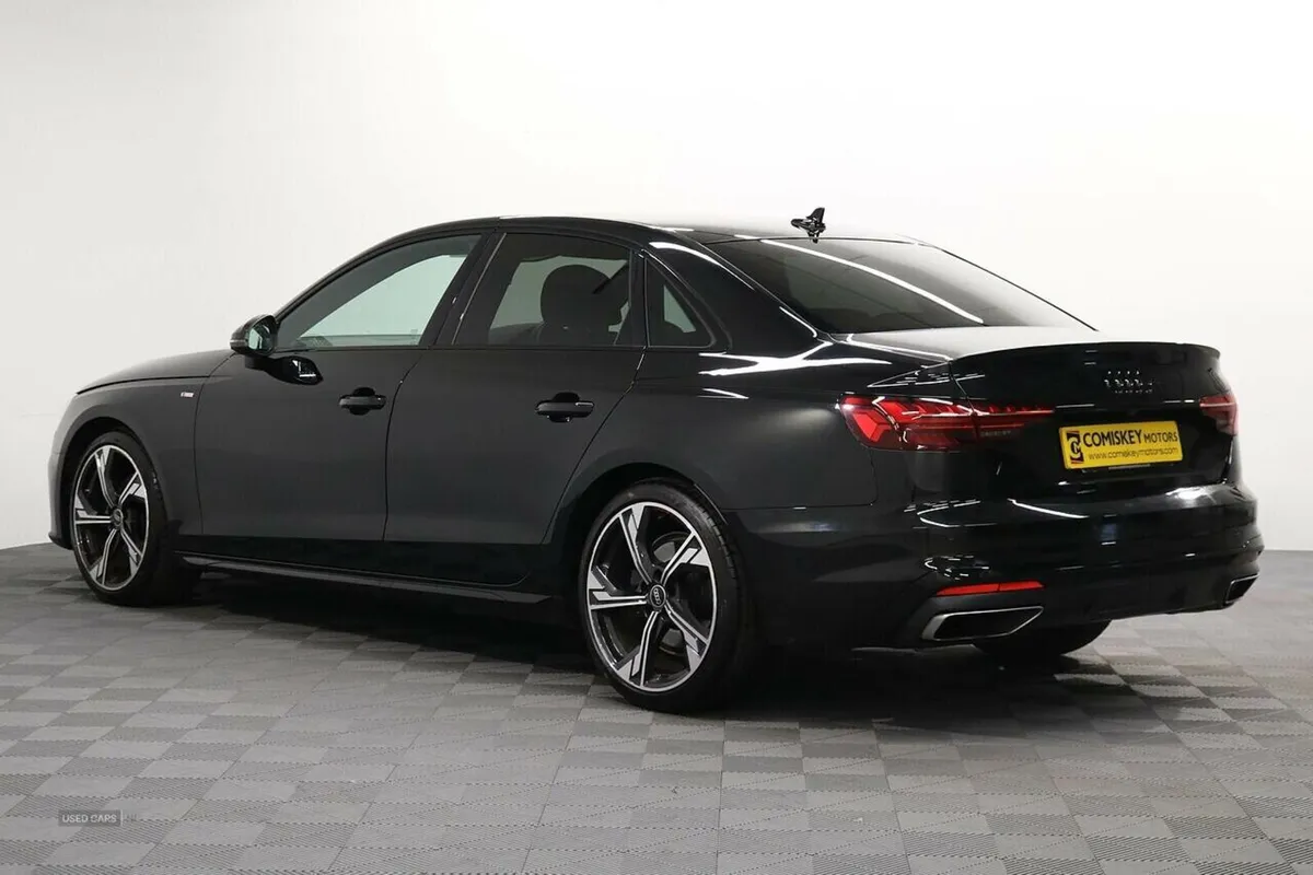 Audi A4 TDI Black Edition - Image 4