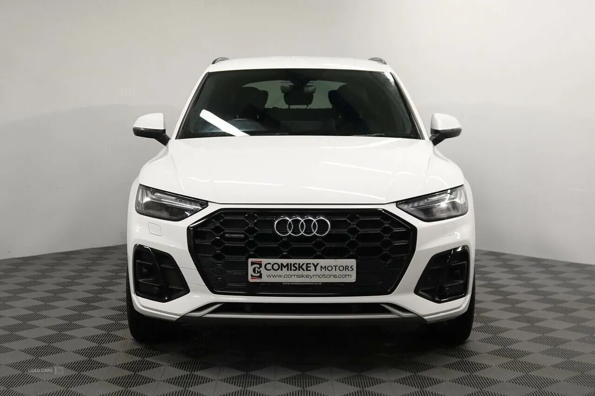 Audi Q5 TDI S line - Image 2